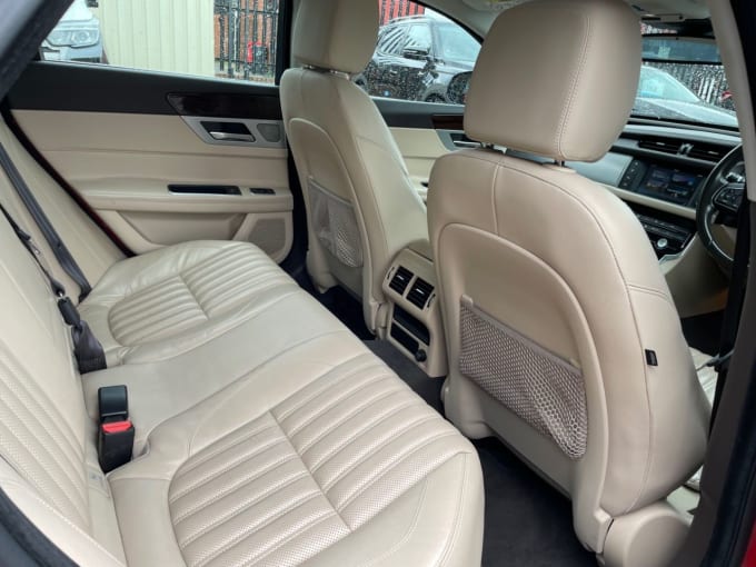 2025 Jaguar Xf