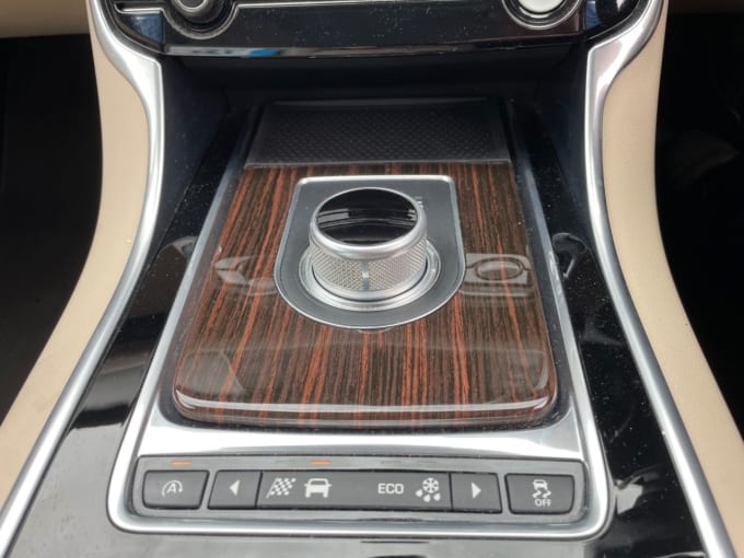 2025 Jaguar Xf