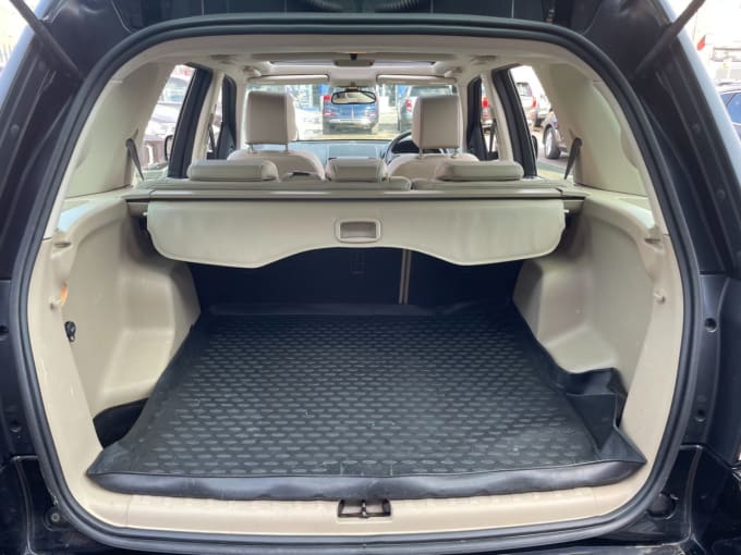 2025 Land Rover Freelander 2