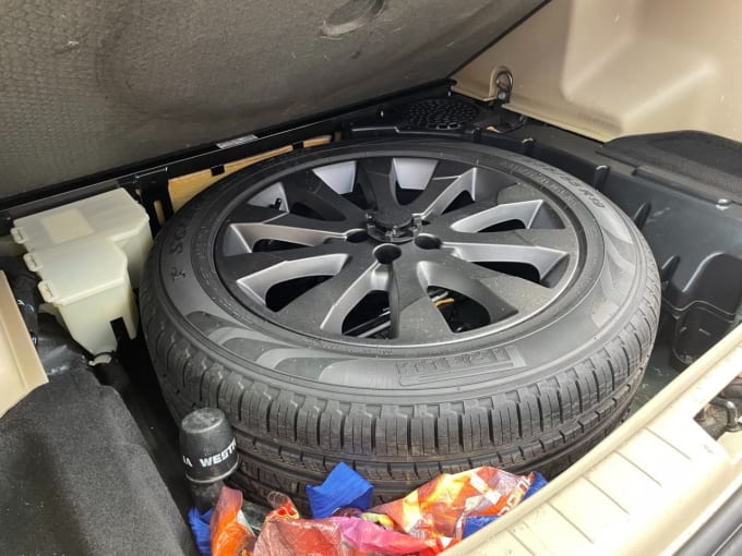 2025 Land Rover Freelander 2