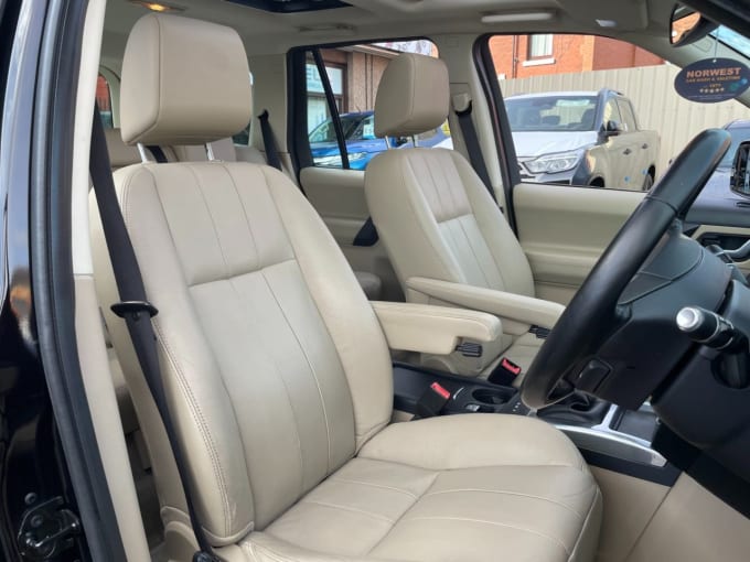 2025 Land Rover Freelander 2