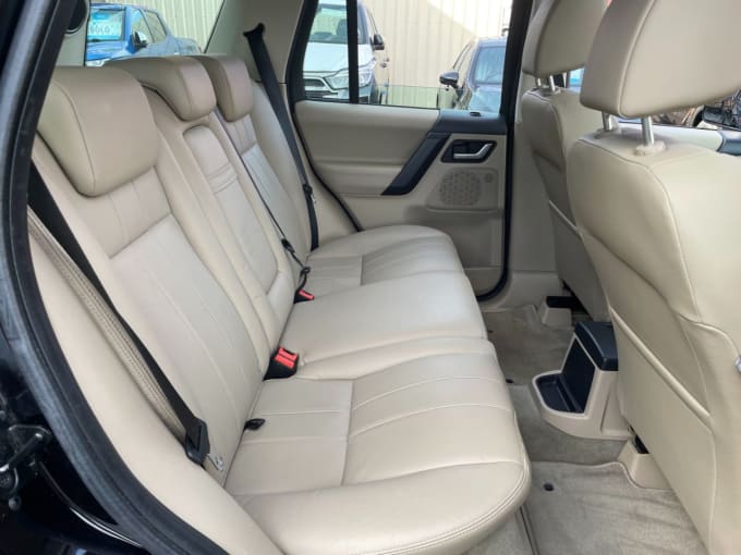 2025 Land Rover Freelander 2