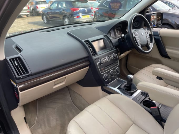 2025 Land Rover Freelander 2