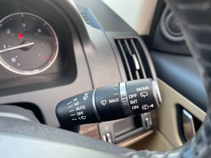 2025 Land Rover Freelander 2