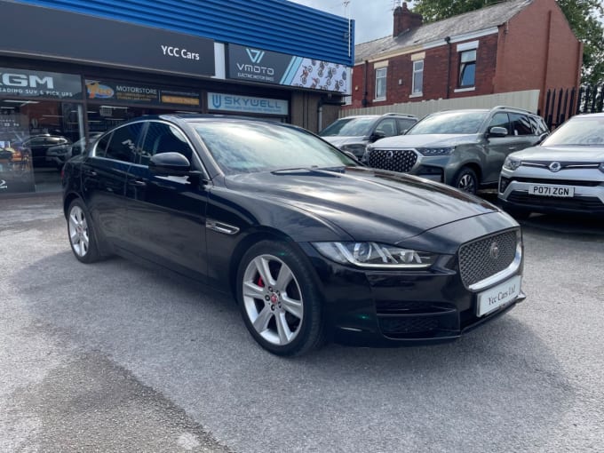 2025 Jaguar Xe