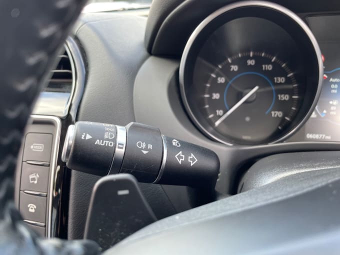 2025 Jaguar Xe