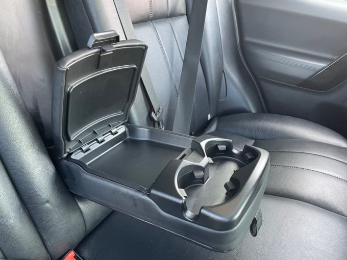 2025 Land Rover Freelander 2