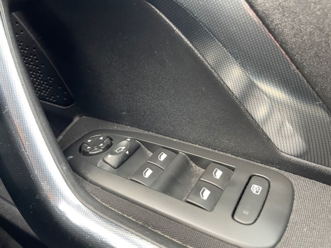 2025 Peugeot 2008