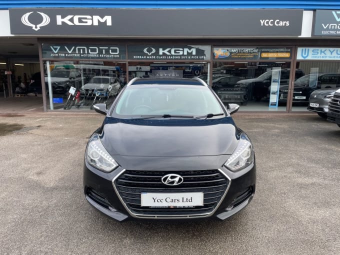 2025 Hyundai I40