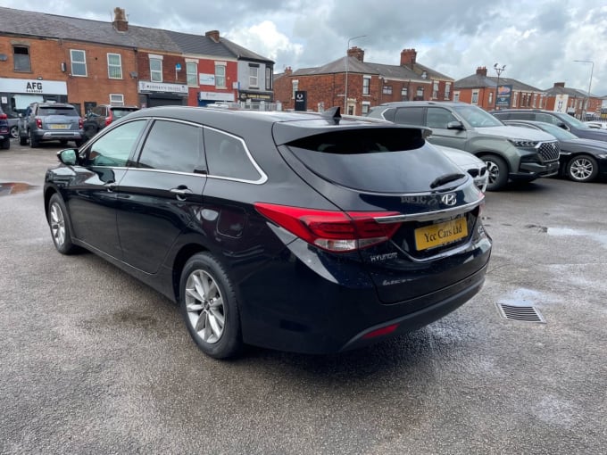 2025 Hyundai I40