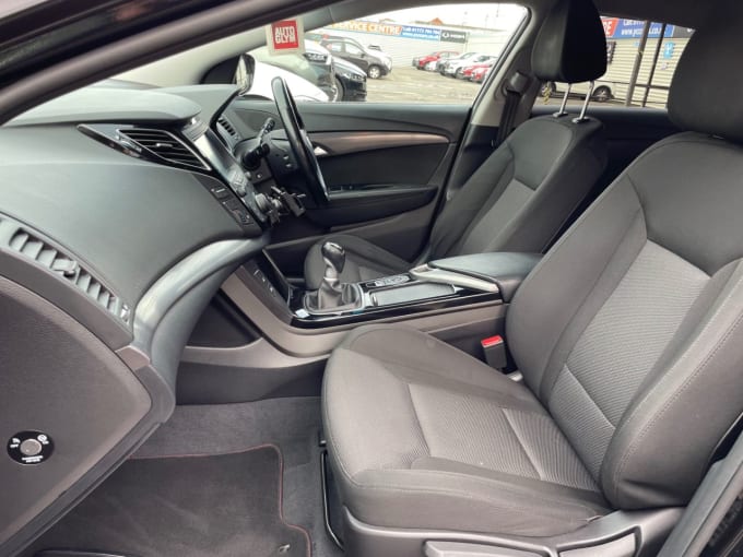 2025 Hyundai I40