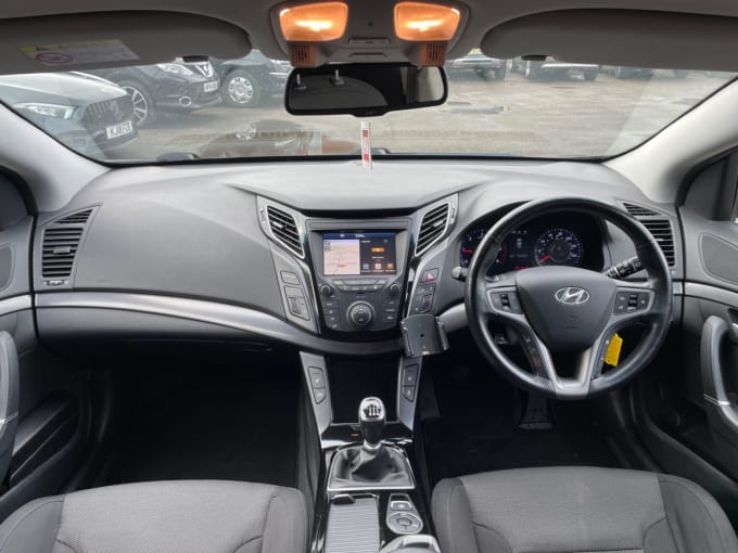 2025 Hyundai I40