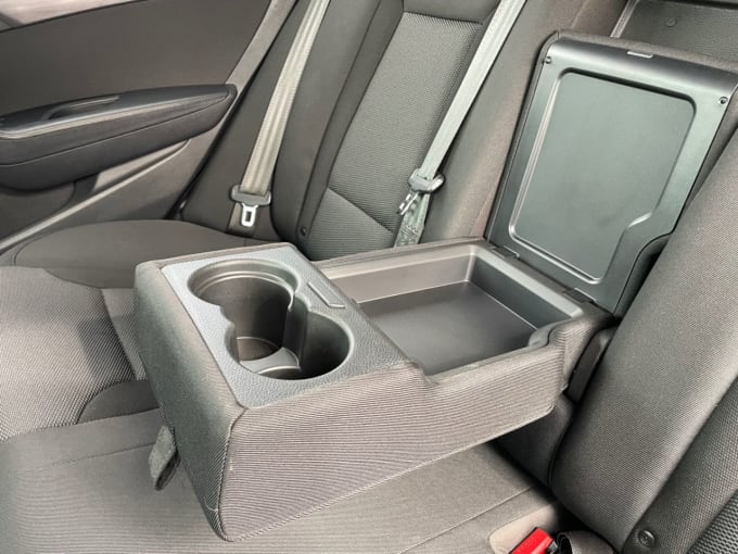 2025 Hyundai I40