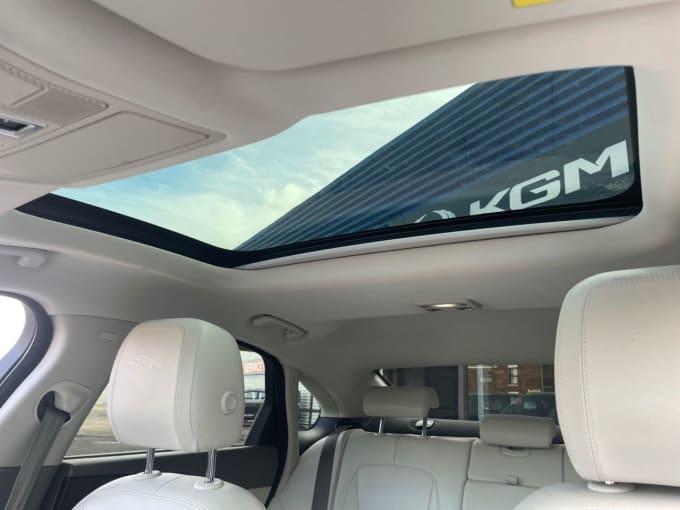 2025 Jaguar Xf
