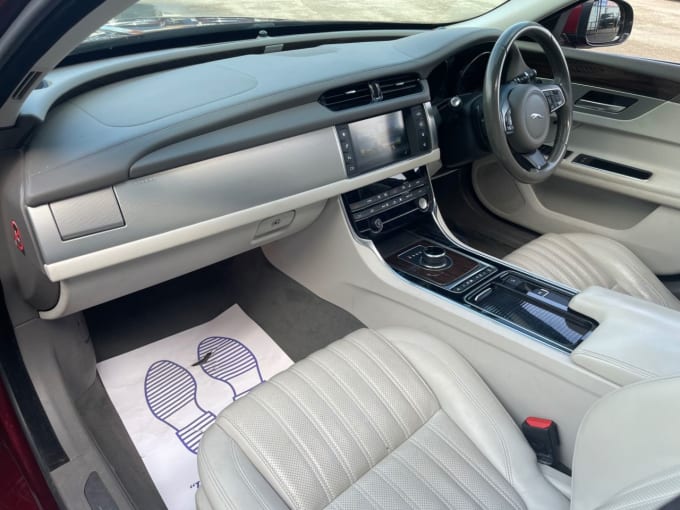 2025 Jaguar Xf