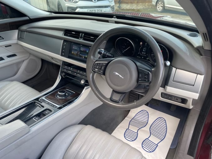 2025 Jaguar Xf