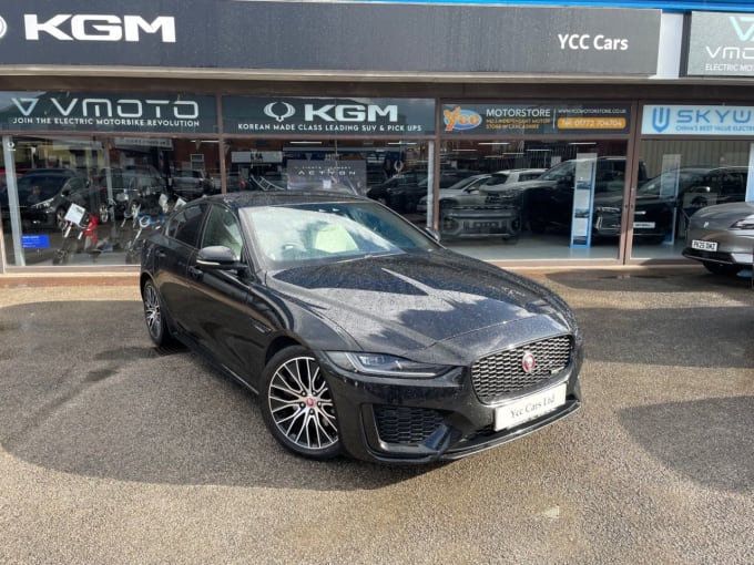 2025 Jaguar Xe