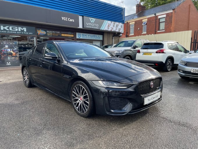 2025 Jaguar Xe