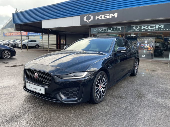 2025 Jaguar Xe