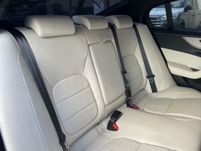 2025 Jaguar Xe