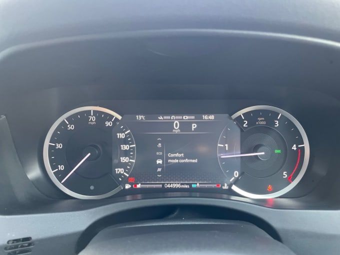 2025 Jaguar Xe