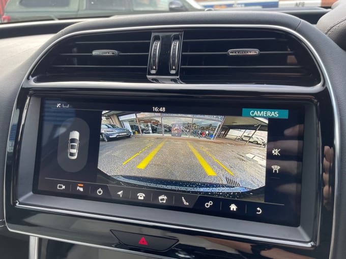 2025 Jaguar Xe