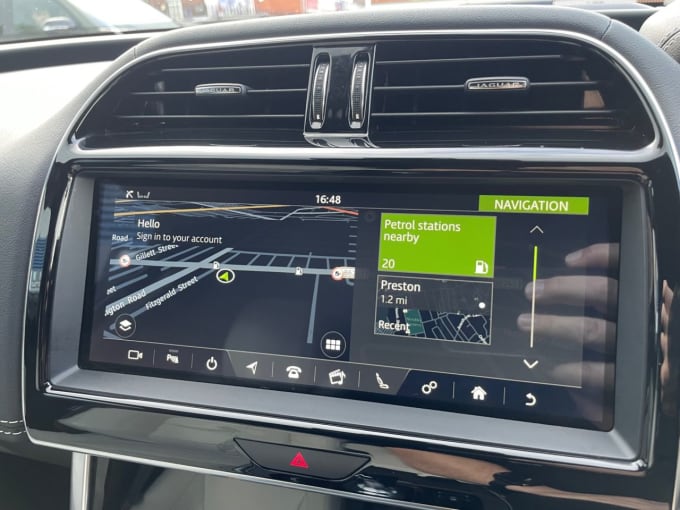 2025 Jaguar Xe