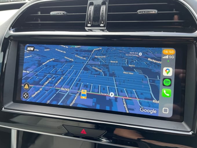 2025 Jaguar Xe