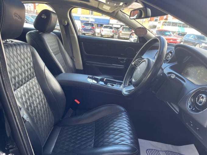 2025 Jaguar Xj