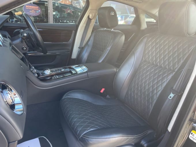 2025 Jaguar Xj