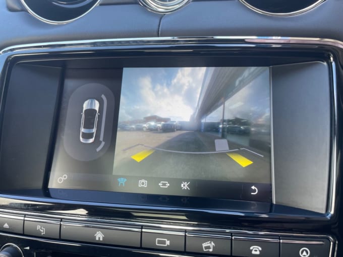 2025 Jaguar Xj