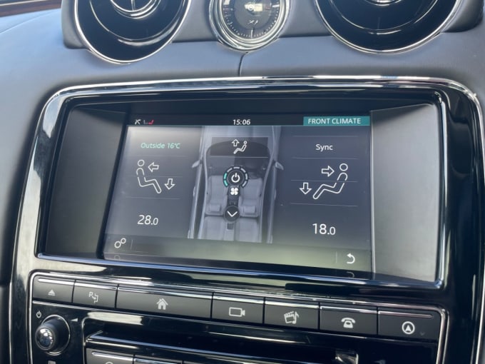 2025 Jaguar Xj