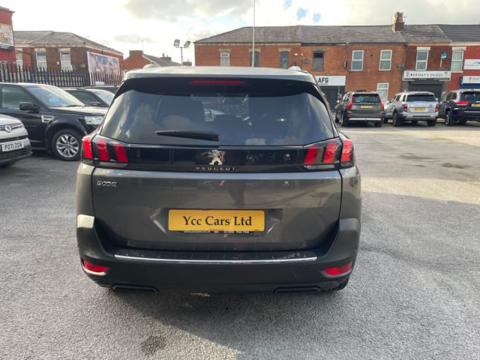 2025 Peugeot 5008