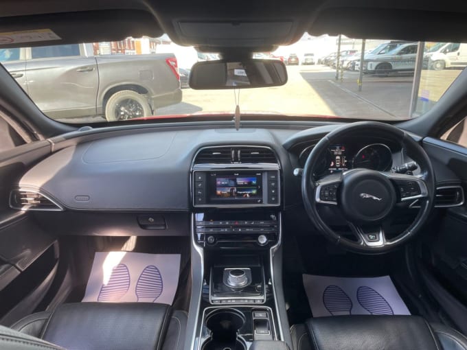 2015 Jaguar Xe