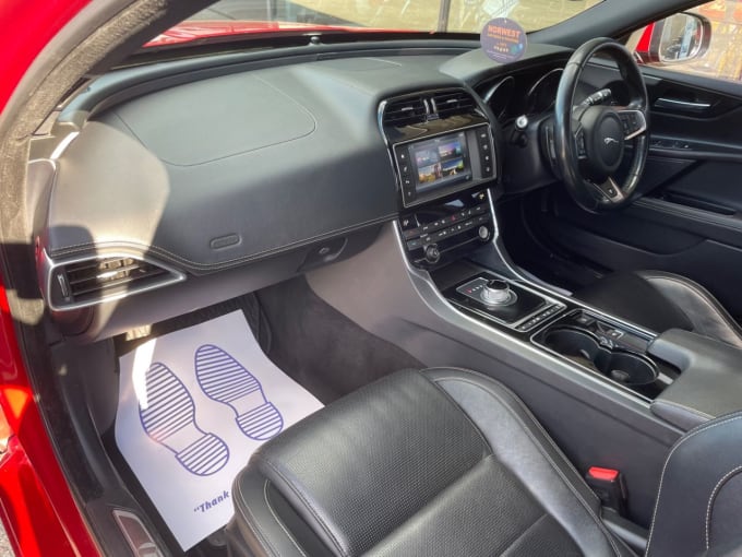 2015 Jaguar Xe