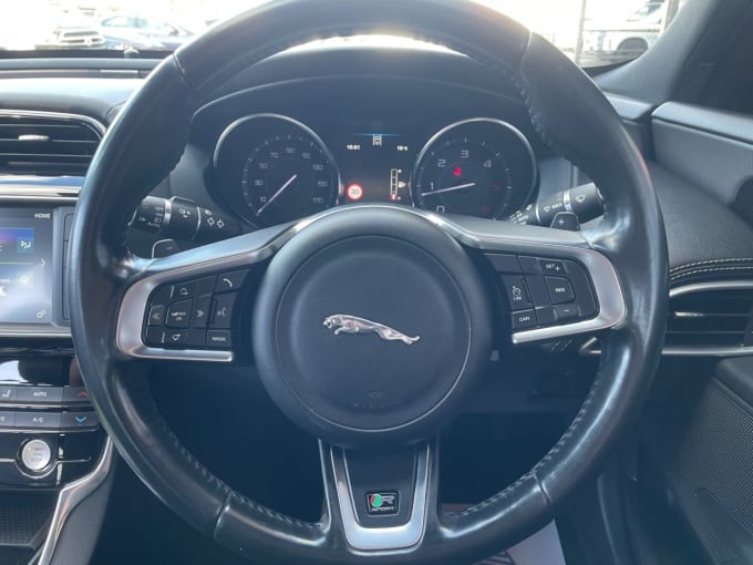 2015 Jaguar Xe