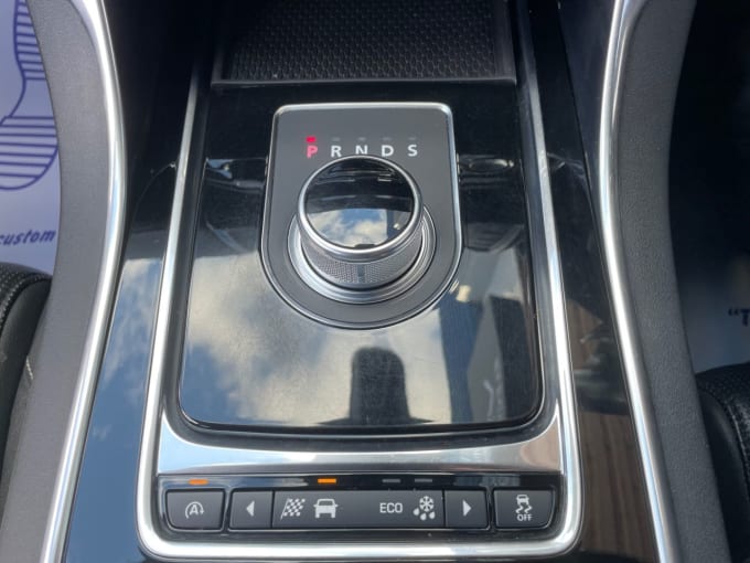 2015 Jaguar Xe