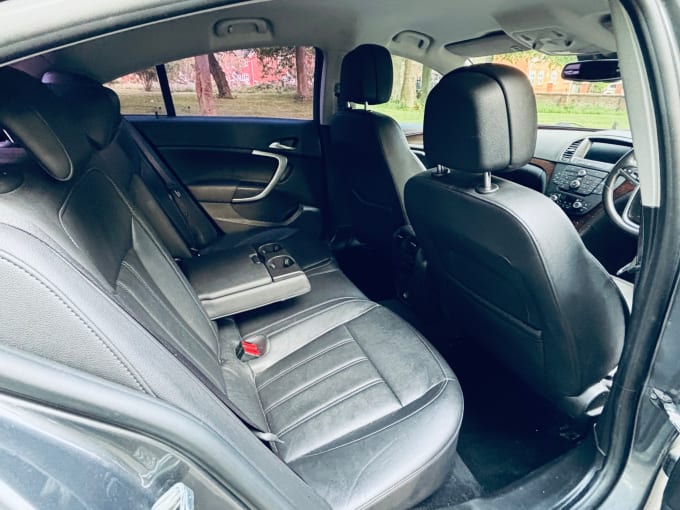 2025 Vauxhall Insignia
