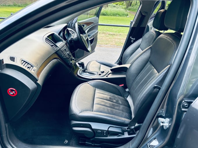 2025 Vauxhall Insignia