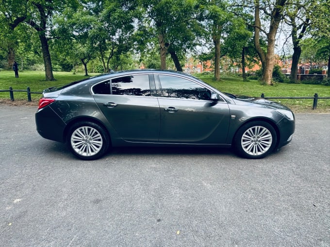 2025 Vauxhall Insignia