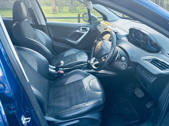 2025 Peugeot 2008 Allure