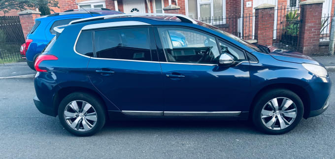 2025 Peugeot 2008 Allure