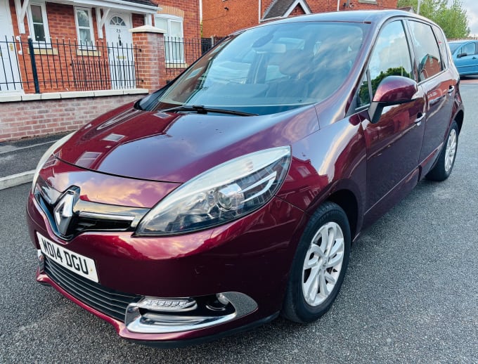 2025 Renault Scenic