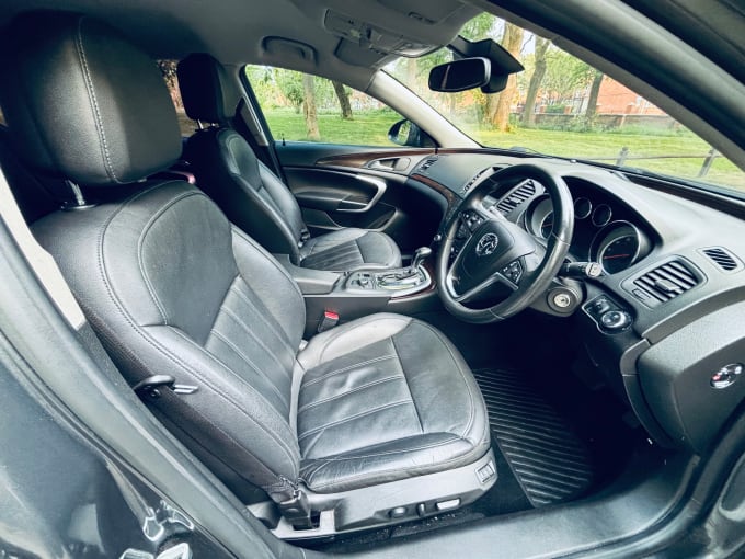 2025 Vauxhall Insignia
