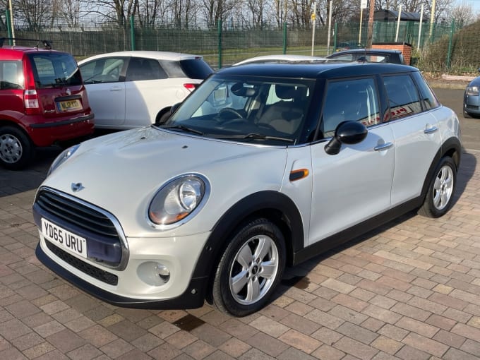 2025 Mini Hatch