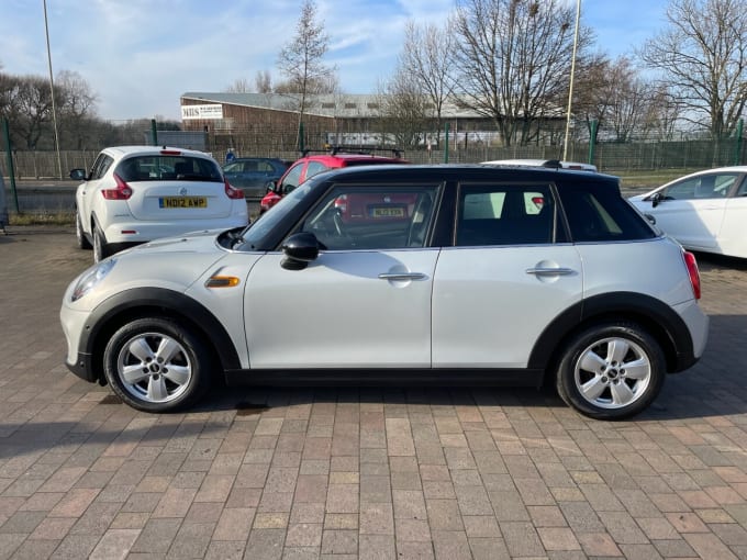 2025 Mini Hatch
