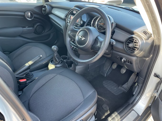 2025 Mini Hatch