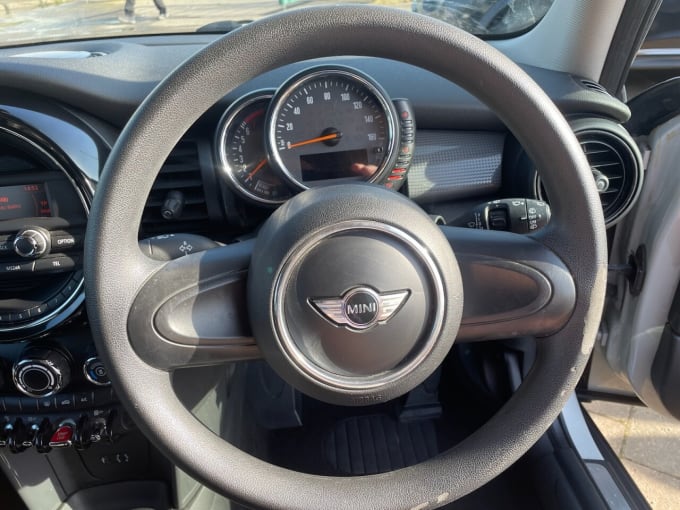 2025 Mini Hatch