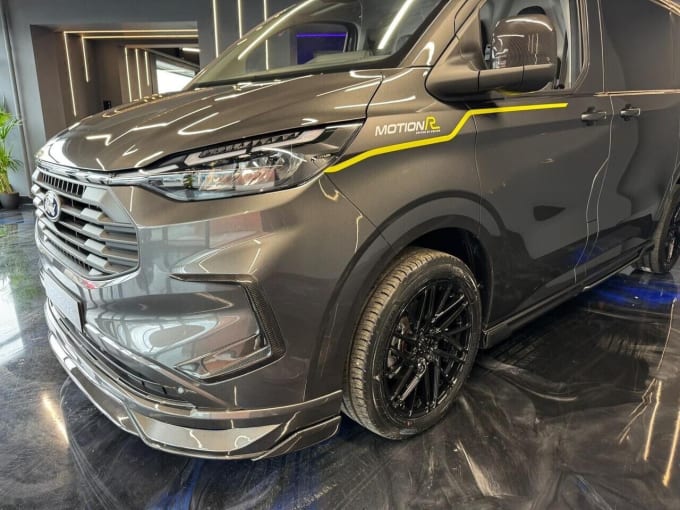 2025 Ford Transit Custom