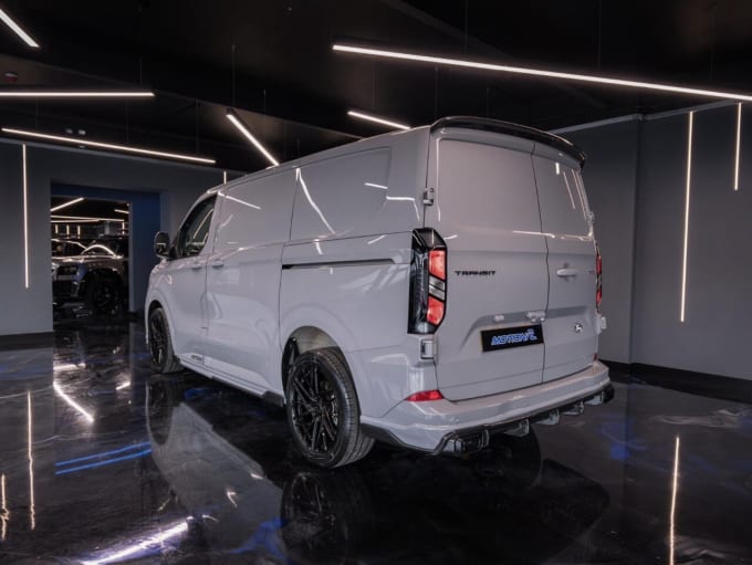 2024 Ford Transit Custom